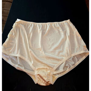 National Plus Size Yellow Nylon Panties Size 11 NWOT